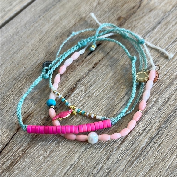 Pura Vida Jewelry - Pura Vida Bracelet Bundle Parrot Toucan Bird Shell Bead Pearl Pink Rare Gold